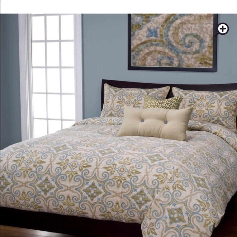 NEW! Bedding